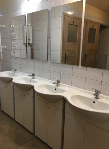 Noclegi Pracownicze Zielonka  Eksteriør bilde